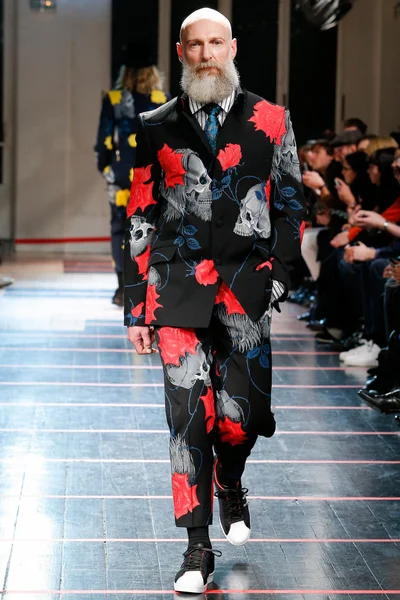 Look 22